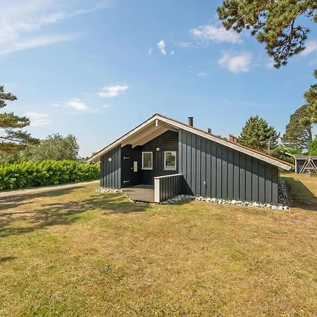 Four-bedroom In Dom wakacyjny Ebeltoft