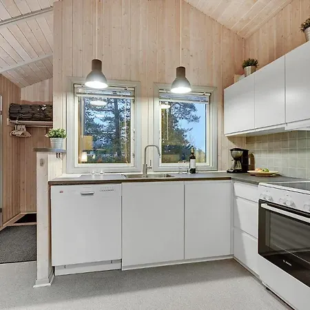 Dom wakacyjny Four-bedroom In Ebeltoft
