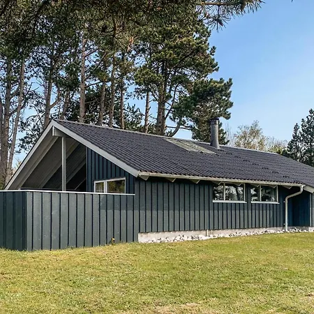 Dom wakacyjny Four-bedroom In Ebeltoft